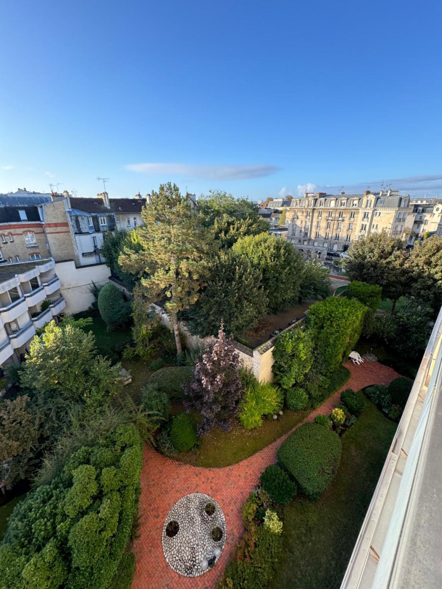 Studio- Avec Parking- Proche Cathedrale แร็งส์ ภายนอก รูปภาพ